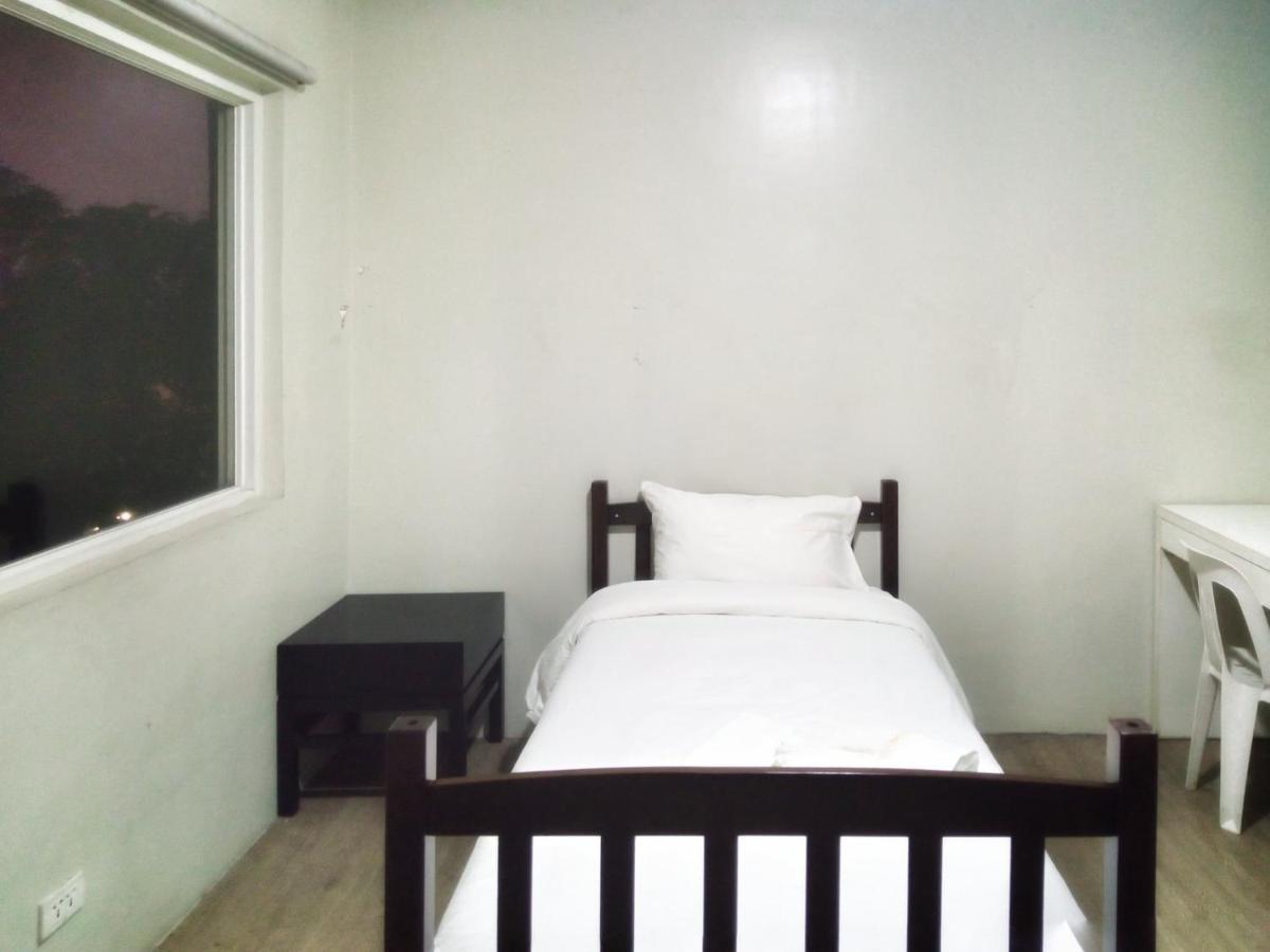 White Knight Hotel Saint Anne Manila Luaran gambar